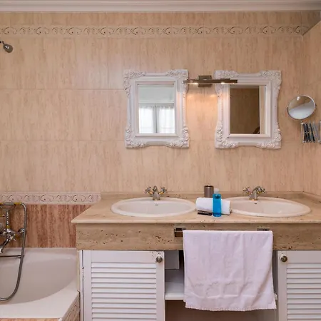 Espectacular Chalet Con Piscina Soto de la Marina