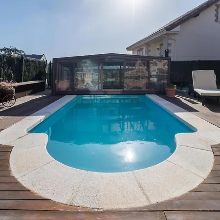 Espectacular Chalet Con Piscina