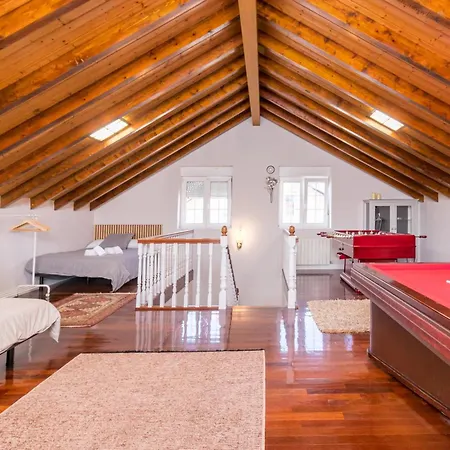 Сasa de vacaciones Espectacular Chalet Con Piscina